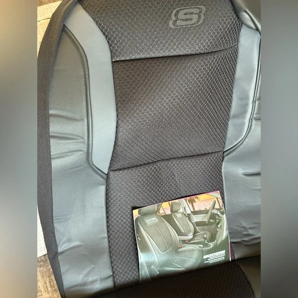 Skechers Memory Foam comfort Black Car Seat Covers Front Seats - Picture 1 of 6